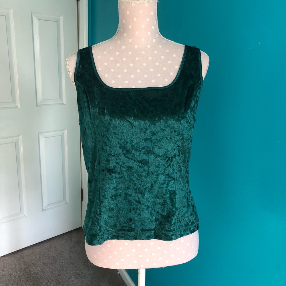 PERFECT FOR CHRISTMAS Victoria’s Secret crop top